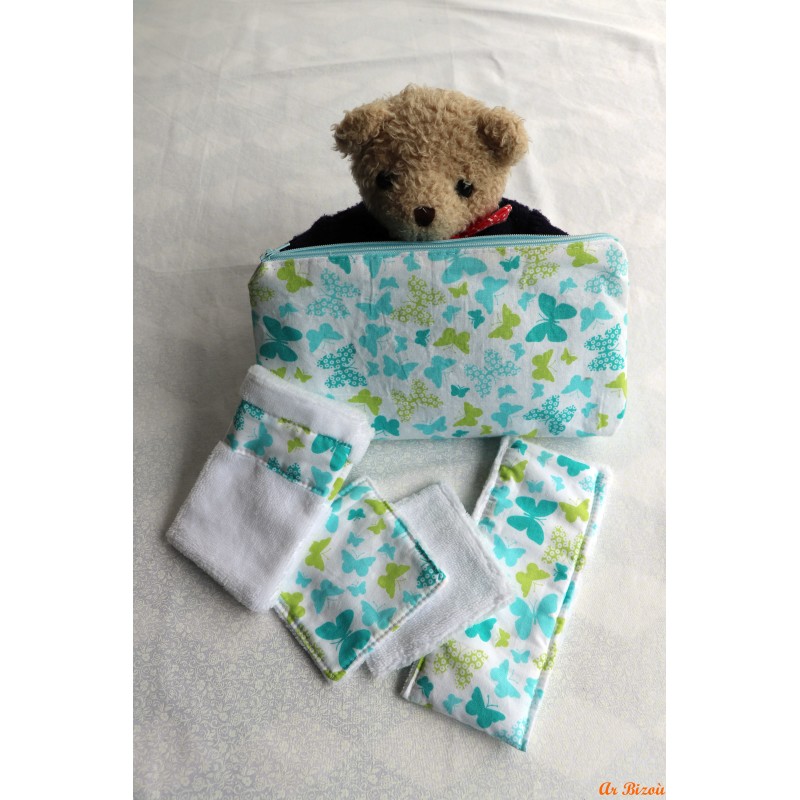 Trousse de toilette enfant et ses accessoires papillon