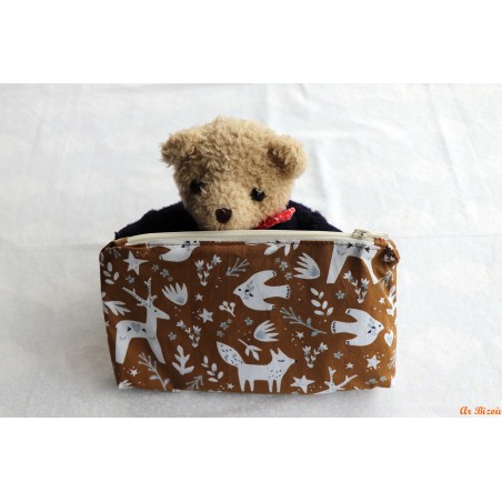 Trousse de toilette enfant et ses accessoires cerf
