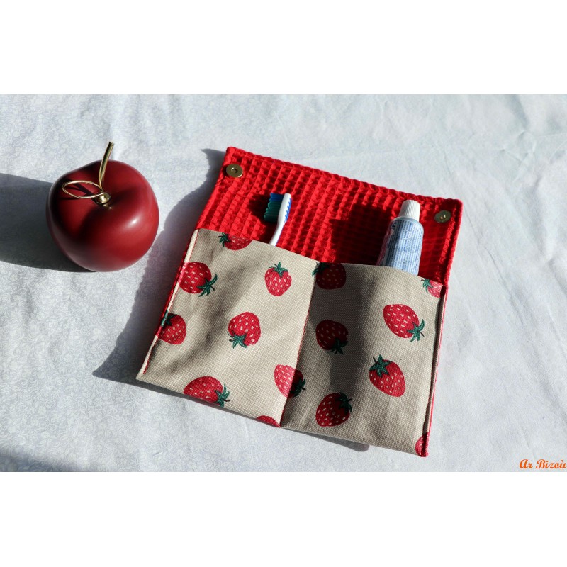 Housse adulte brosse à dents et dentifrice fraise