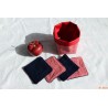 Lot de 4 lingettes et son panier géométrie rouge