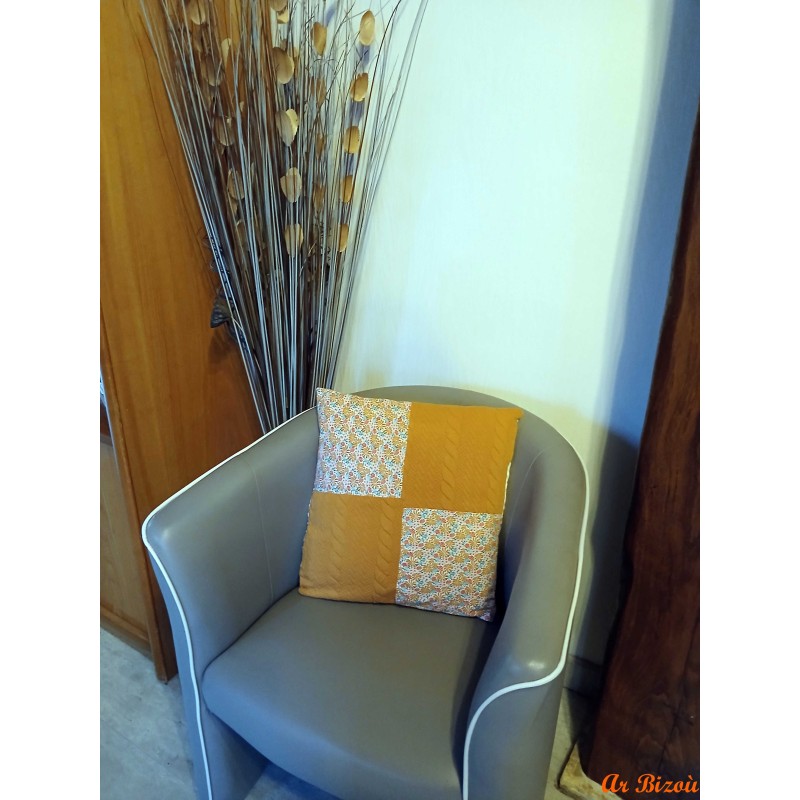 Coussin housse printemps/été - automne/hiver feuillage camel