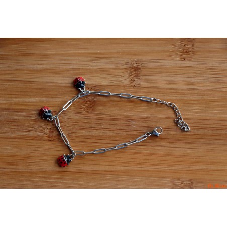 Bracelet de breloques coccinelles