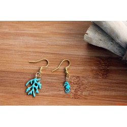 Boucles d'oreilles corail et hippocampe vert d'eau