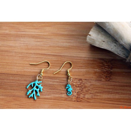 Boucles d'oreilles corail et hippocampe vert d'eau