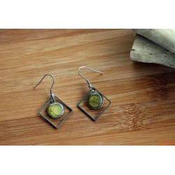 Boucles d'oreilles pastille peinture et résine vert